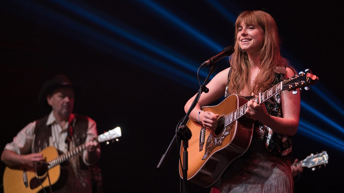 Jessie Buckley Arrives with 'Wild Rose' Musical